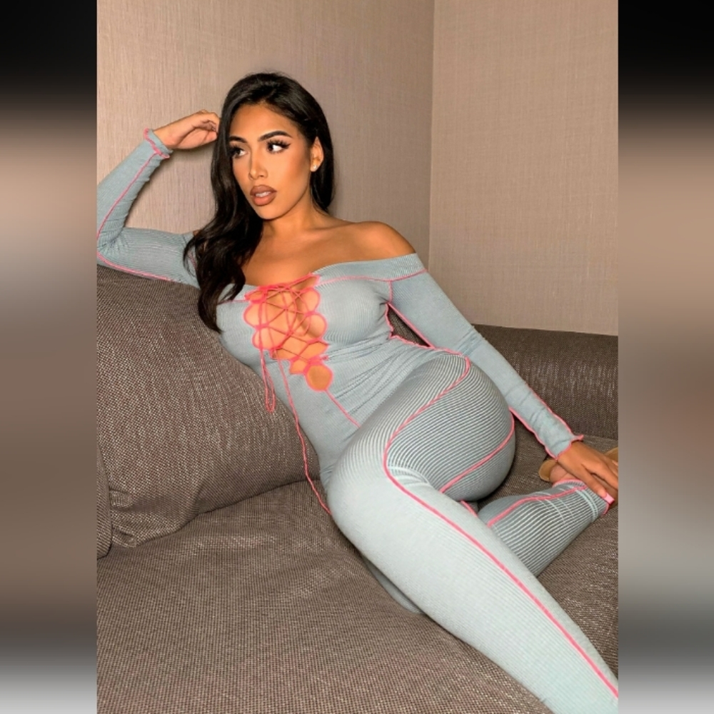 Fashion nova jumpsuit
